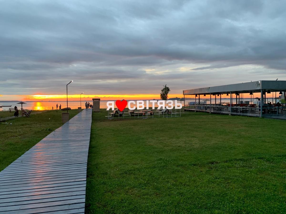 Hotel Sezon Svityaz' Esterno foto